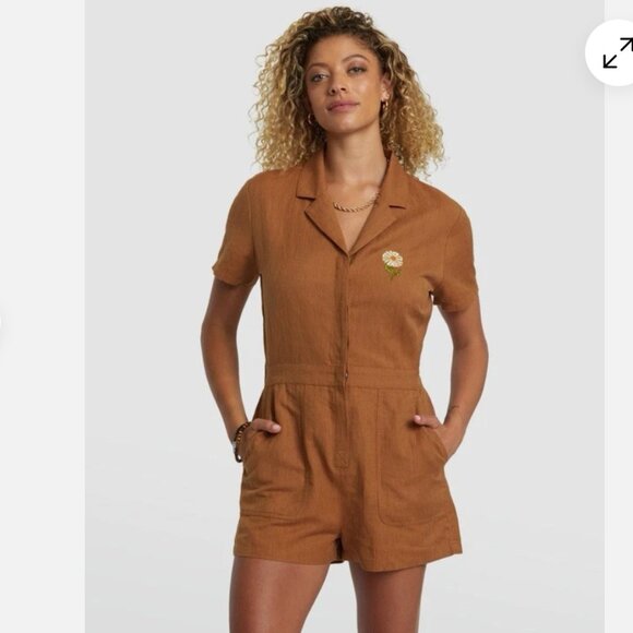 RVCA Women's Nightshift Romper in Sienna, size medium (10) - Picture 6 of 7